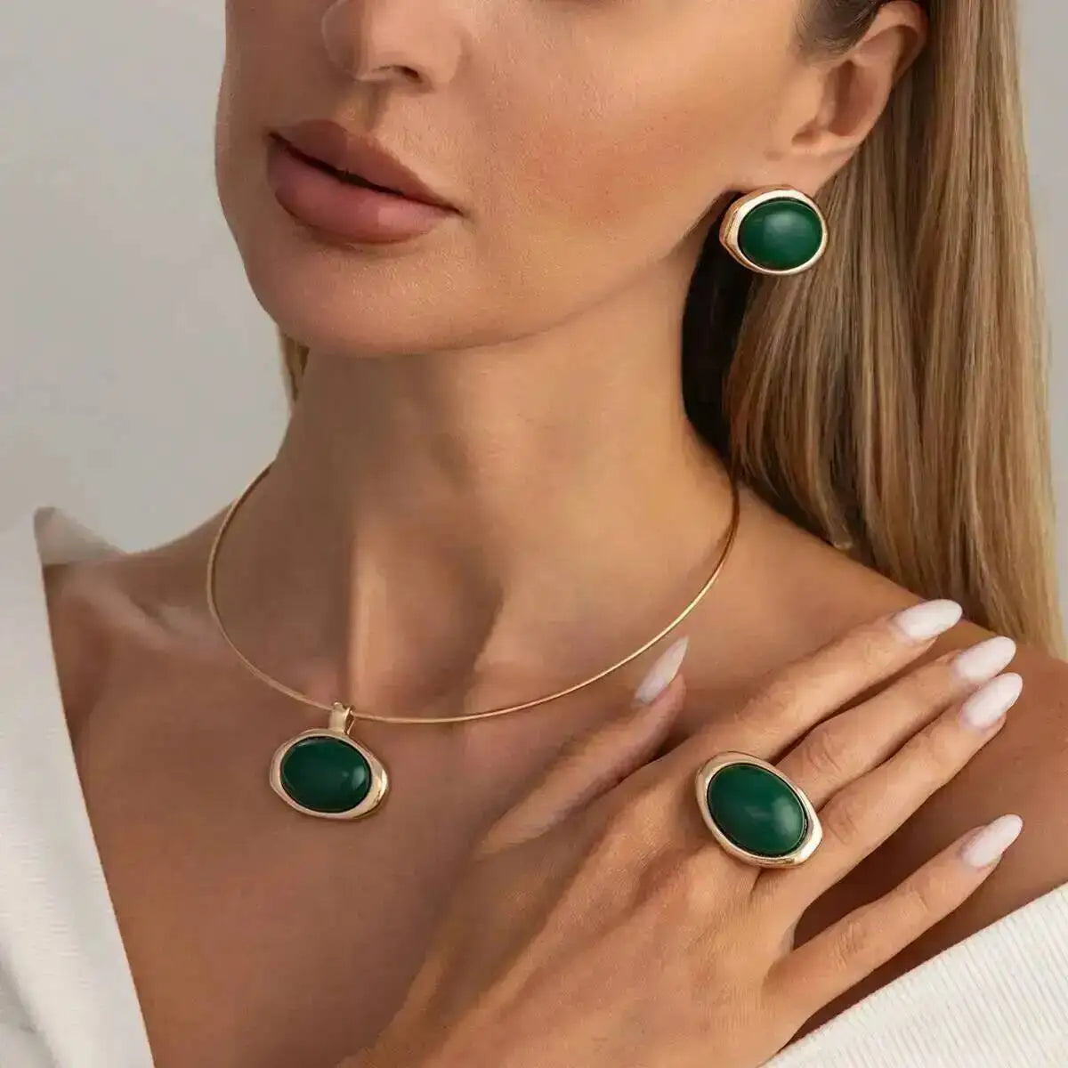 Vintage Acrylic Jewelry Set