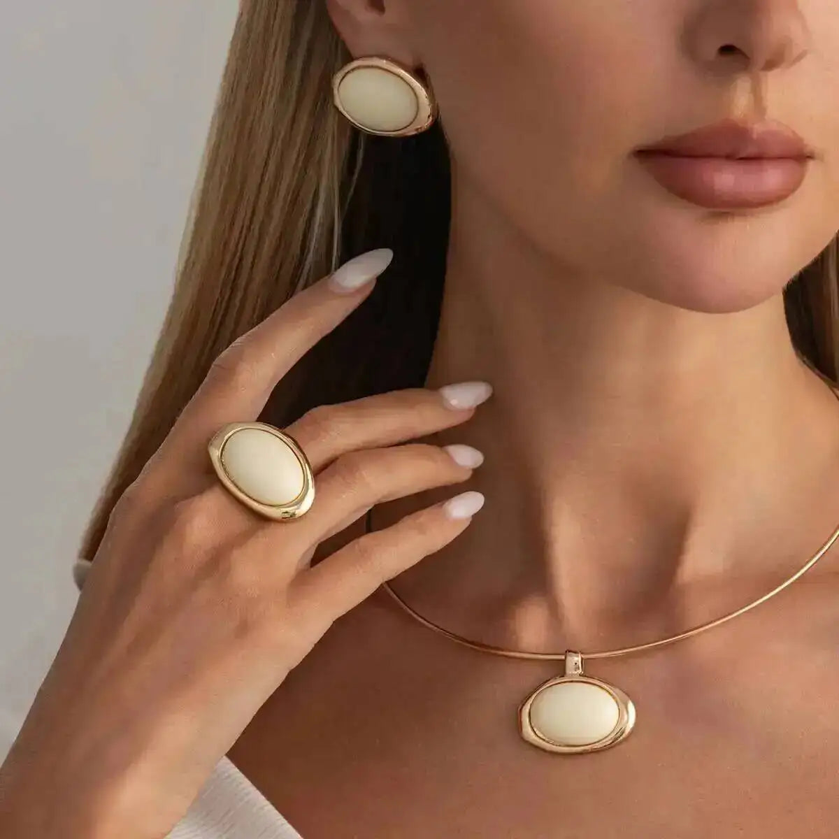 Vintage Acrylic Jewelry Set