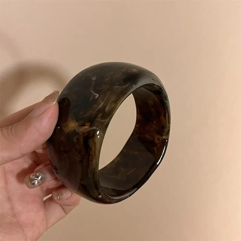 Wide Geometric Bangle Set